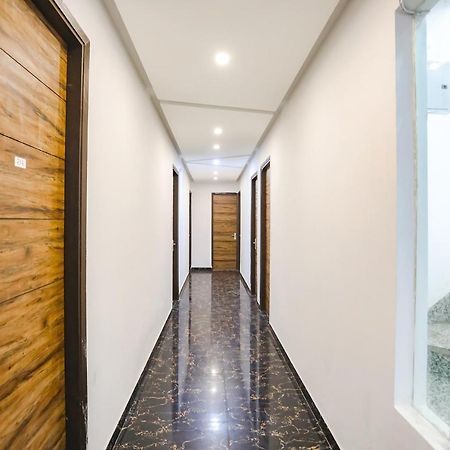 Fabhotel F9 Sector 19 Νόιντα Εξωτερικό φωτογραφία