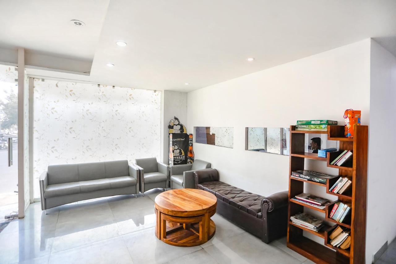 Fabhotel F9 Sector 19 Νόιντα Εξωτερικό φωτογραφία