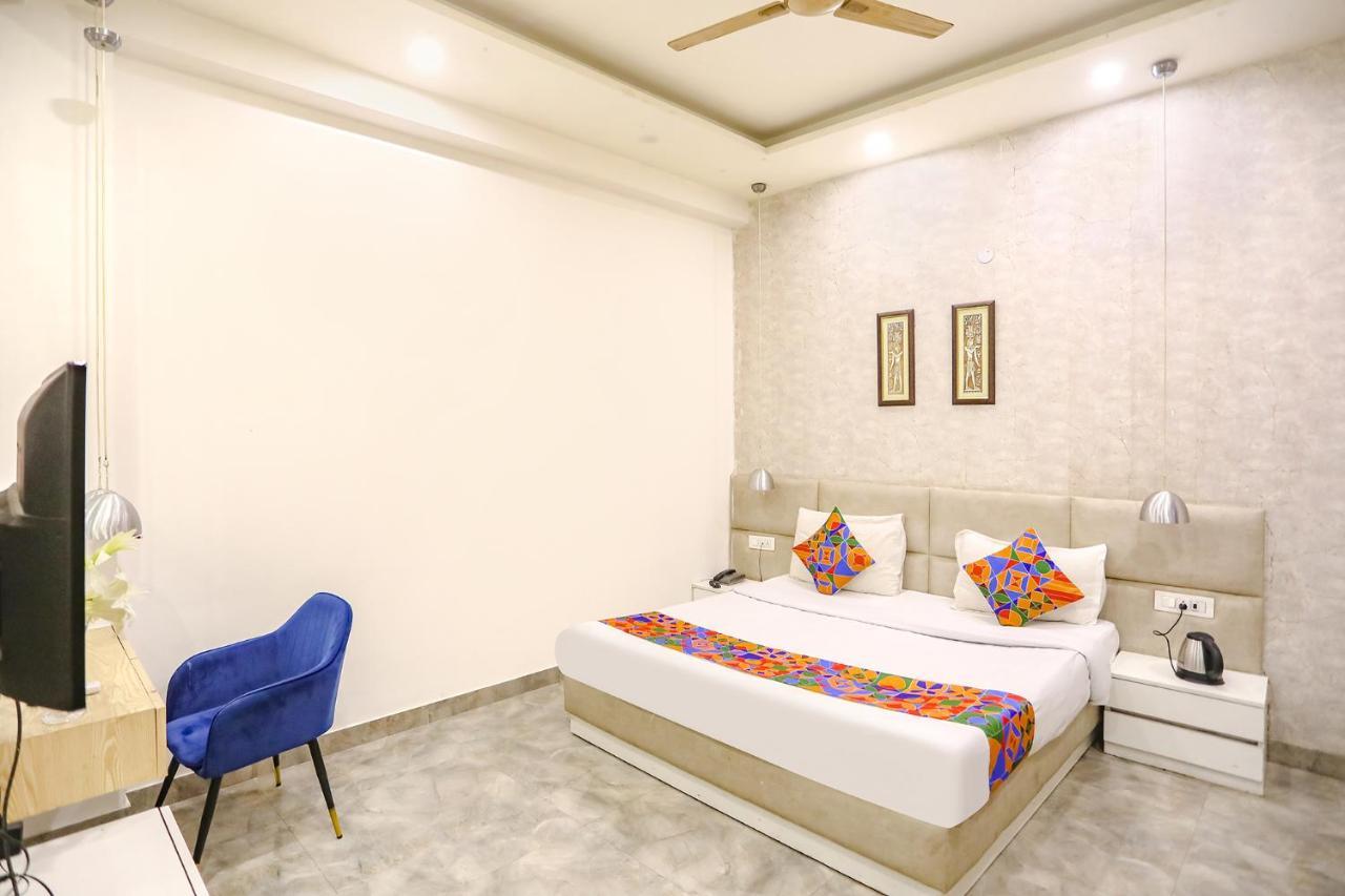 Fabhotel F9 Sector 19 Νόιντα Εξωτερικό φωτογραφία