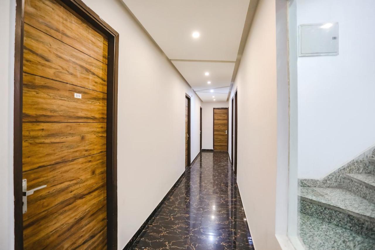 Fabhotel F9 Sector 19 Νόιντα Εξωτερικό φωτογραφία